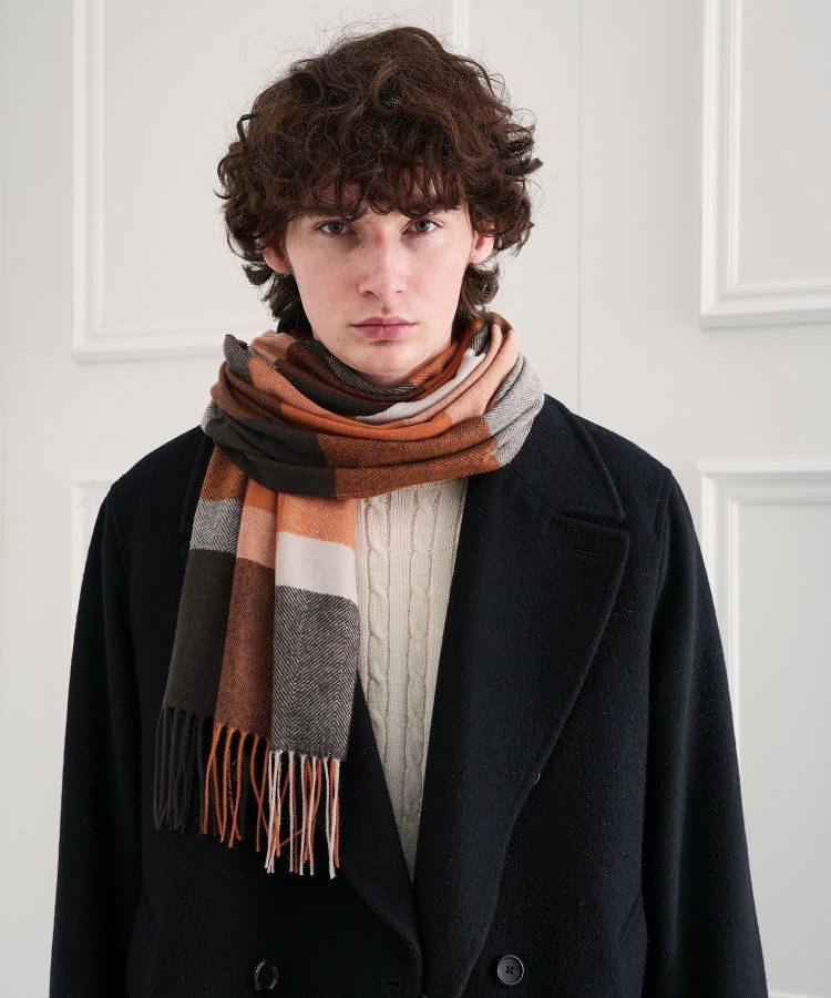洗えるウールカシミヤ】変形ブロックチェックマフラー（ストール