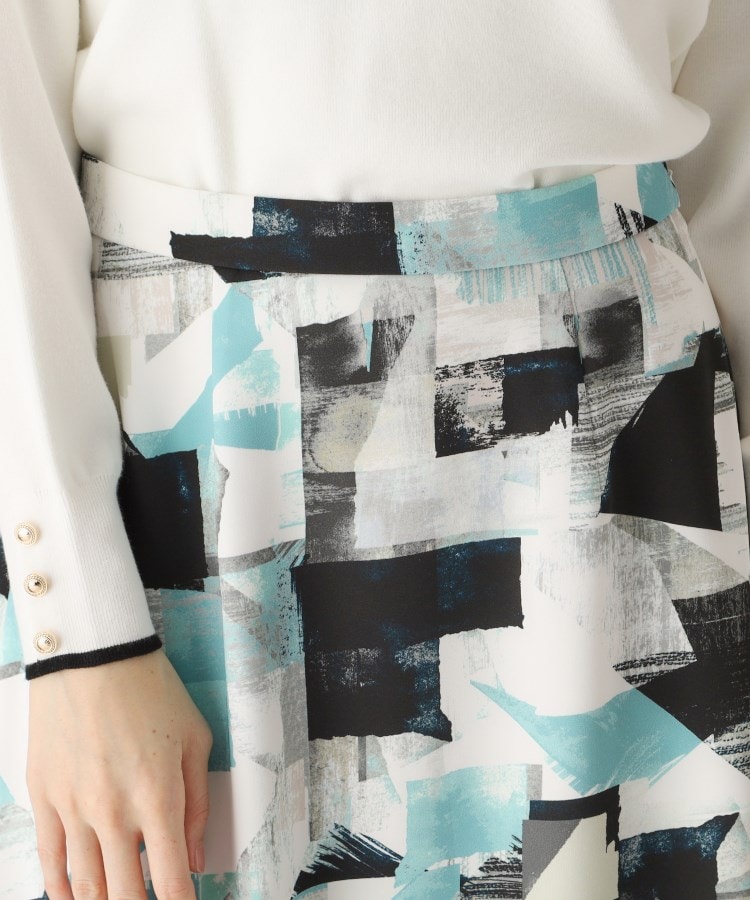 洗える／日本製】幾何学柄フレアスカート（ミモレスカート） | COUP DE