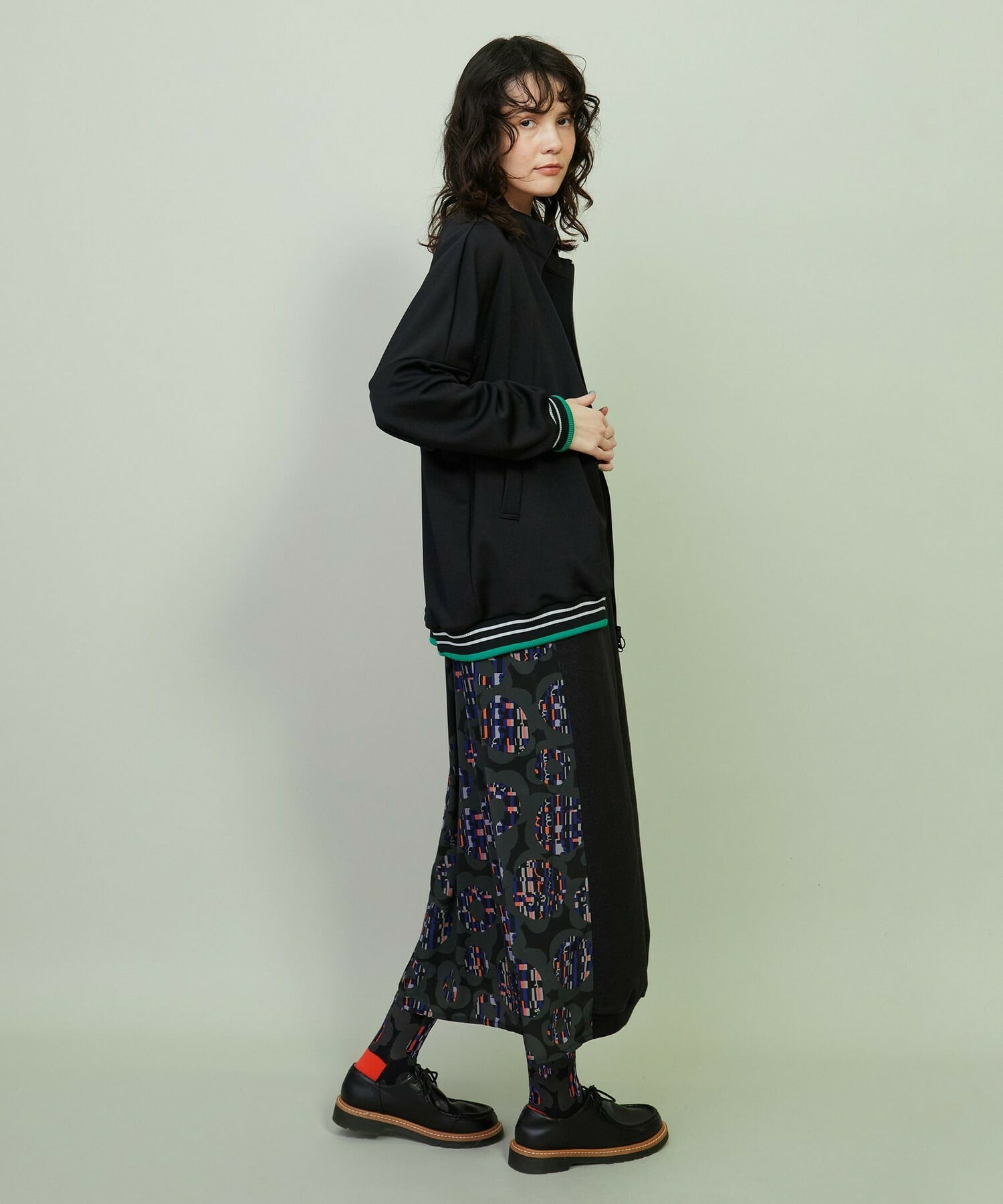 ジャージーズ ブルゾン｜BIGI online store - ビギ オンラインストア