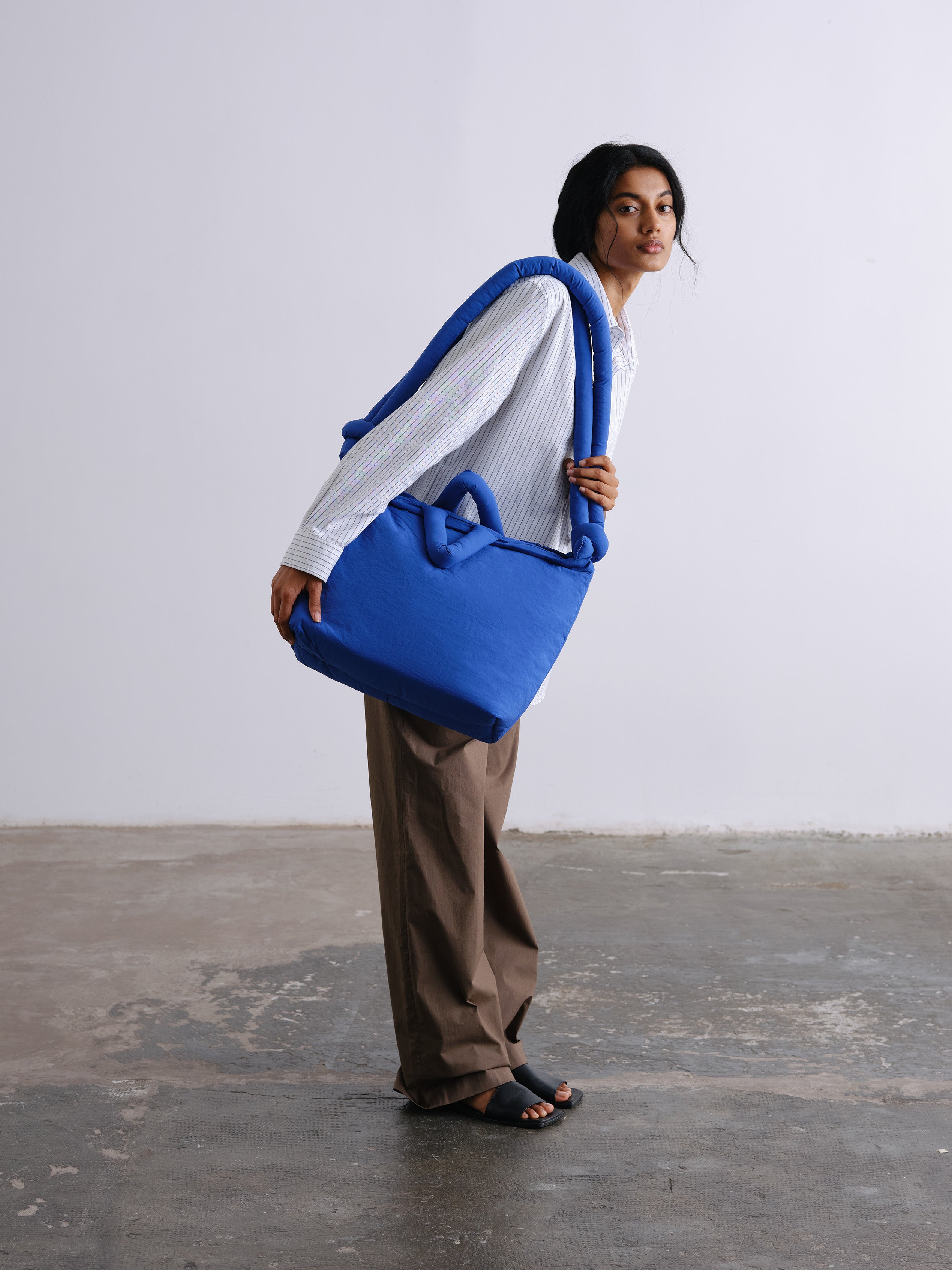 公式】ÖLEND オレンド Ona Pro Soft Bag バッグ Cobalt Blue – CHELSEA