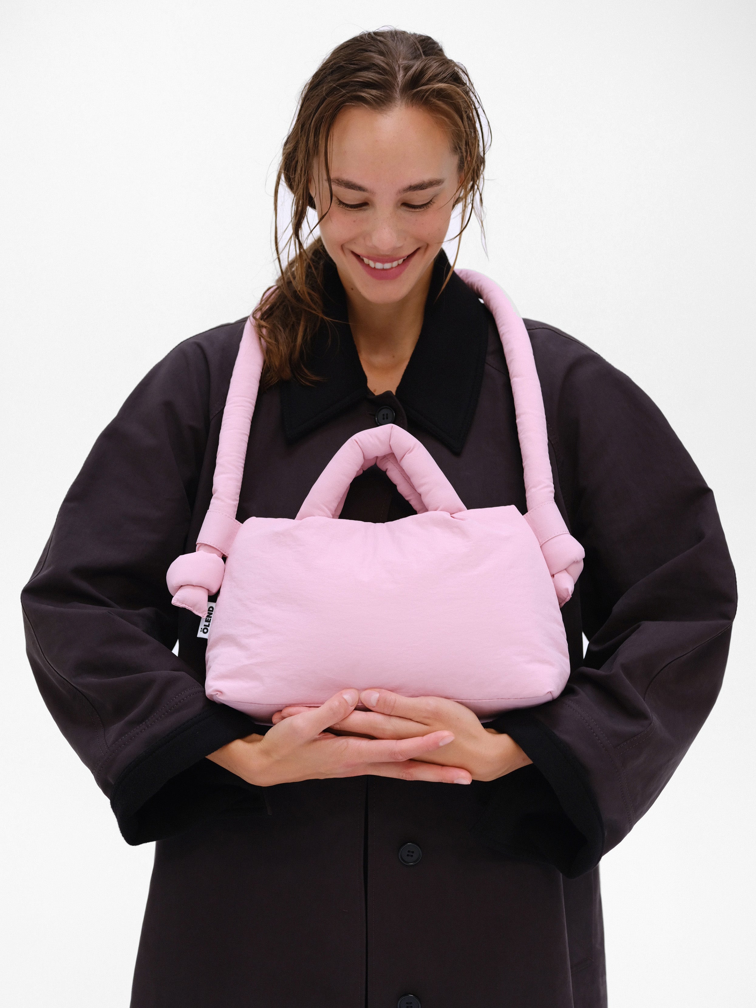 公式】ÖLEND オレンド MiniOna Soft Bag バッグ Black – CHELSEA