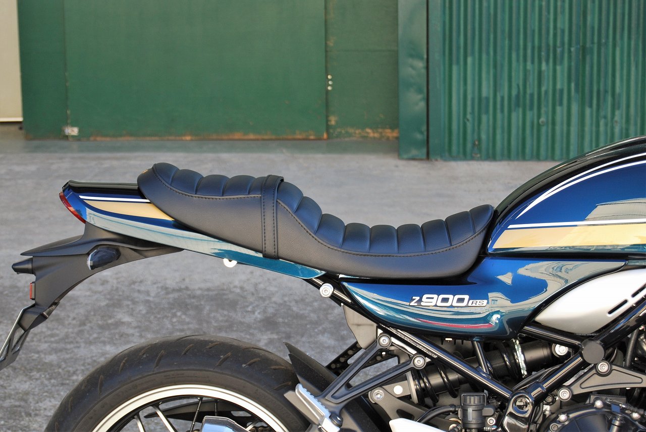 25 Z900RS 段付きシート Aタックロール （オールタック）｜K＆H