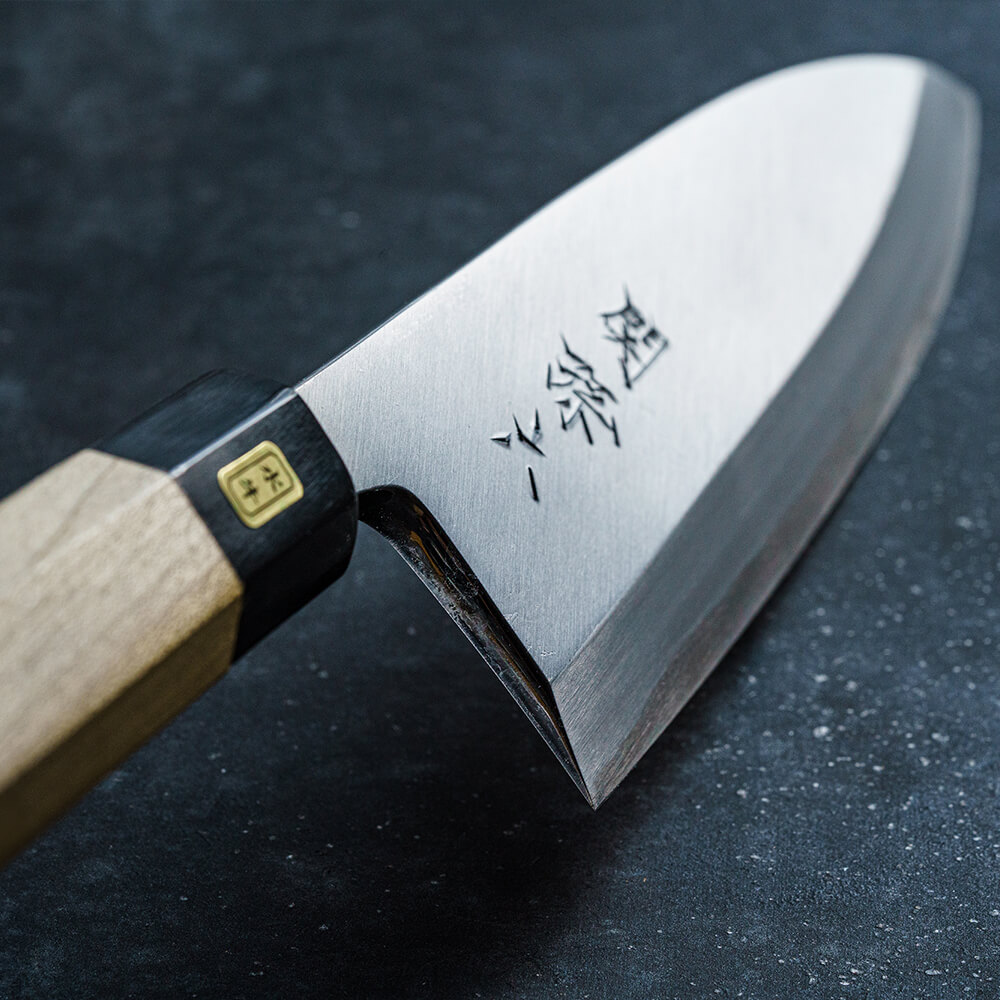 関孫六 青紙鋼（青紙2号） 出刃 210mm: キッチン用品｜貝印公式