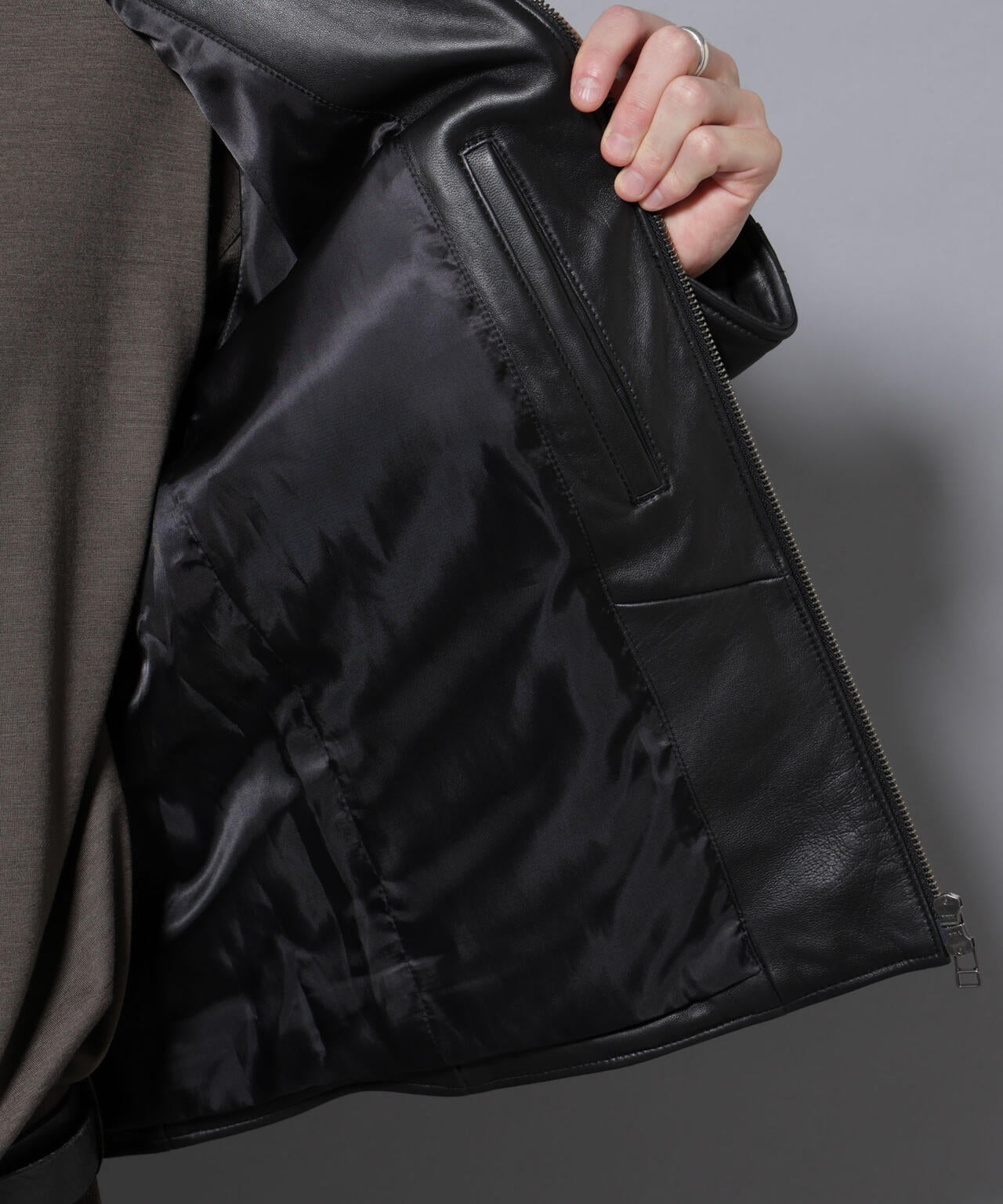 バンドカラー レザー シングルライダースジャケット