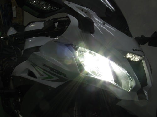 11～'20 ZX-10RがLoビーム両目点灯するLEDのご紹介です！ | プロテック