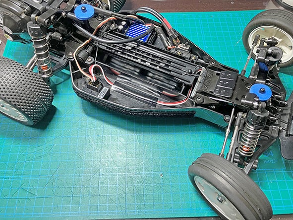 DT-02フロント六角ハブ化 | サーキットの羊
