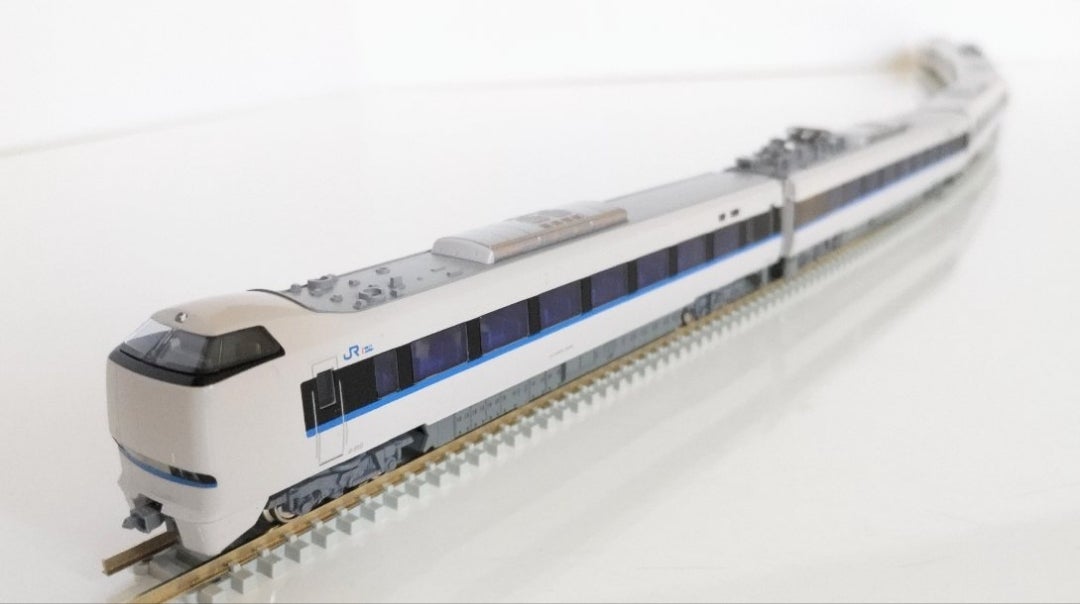KATO 10-1959／10-1960 683系 サンダーバード（リニューアル車）入線
