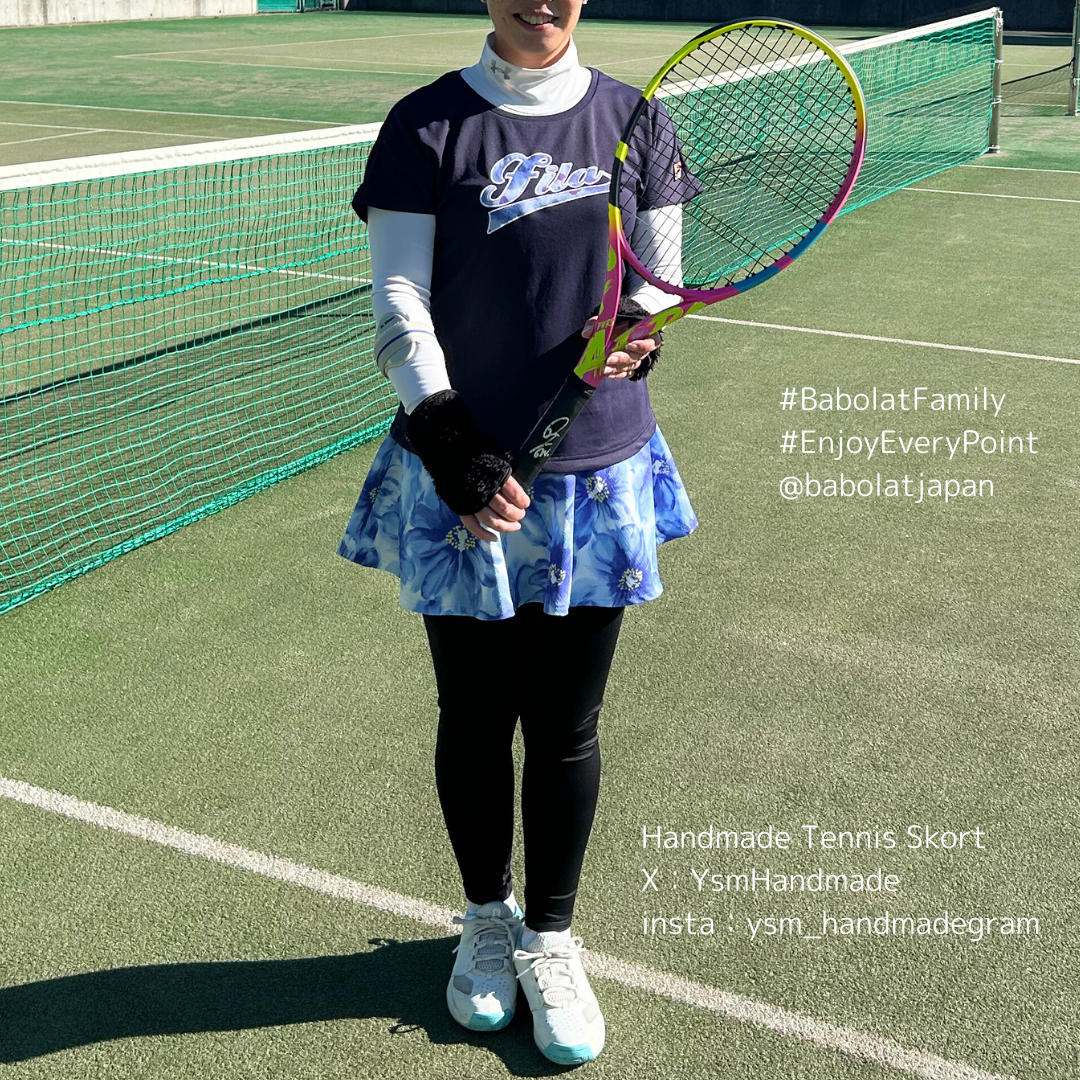 Rafael Nadal サイン入りラケットで記念撮影】03 水彩花柄スコート