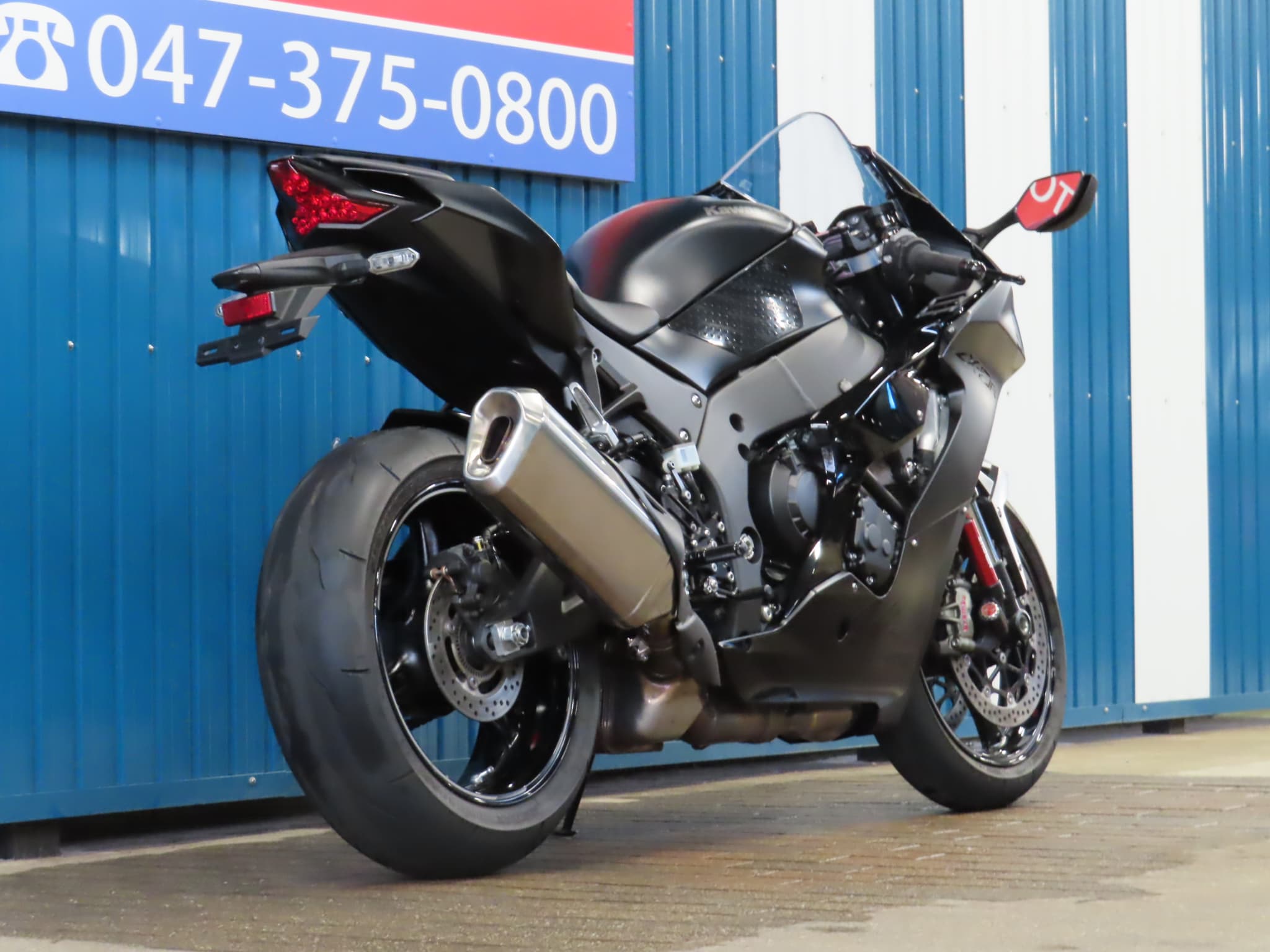 一目惚れ注意。2025 ZX-10R フラットスパークブラック入荷！【スーパー