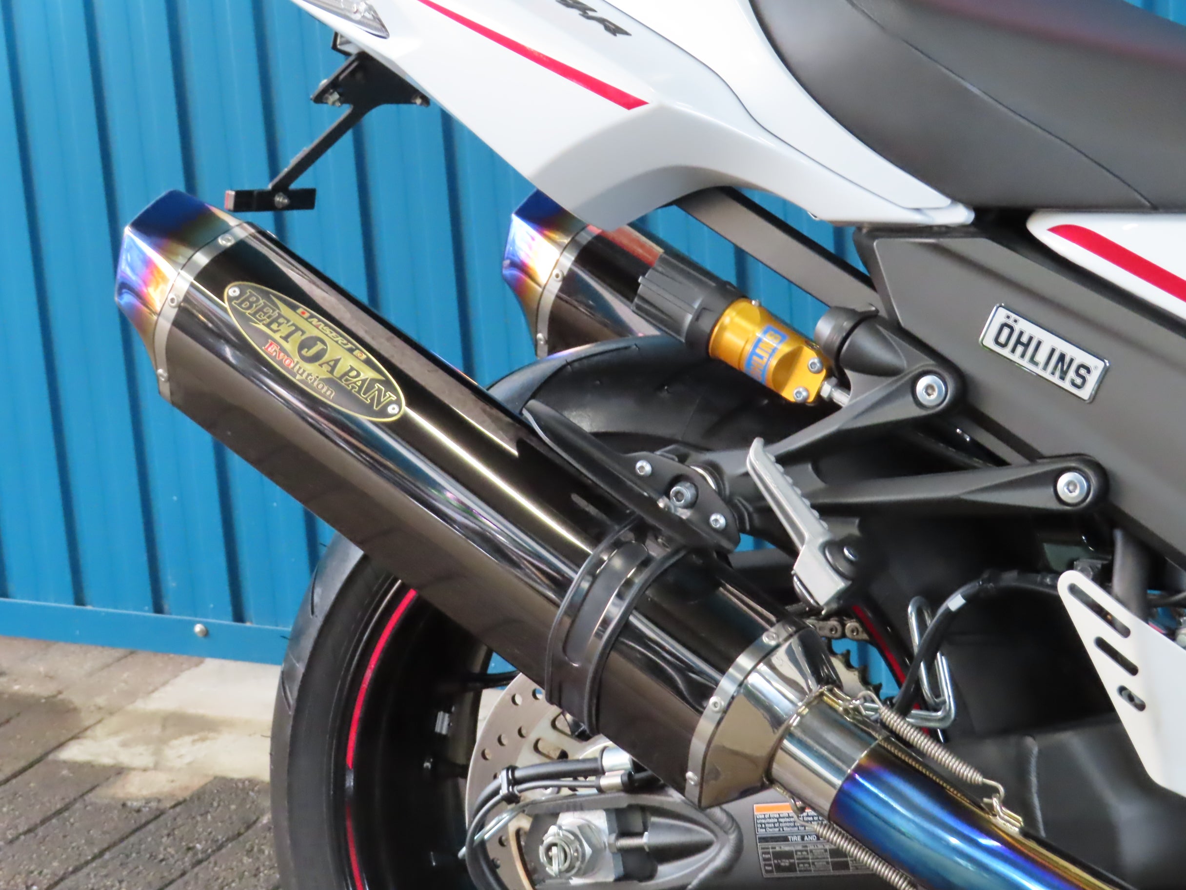 未だ新車の空気” ZX-14Rファイナルエディション 328km入荷！【スーパー