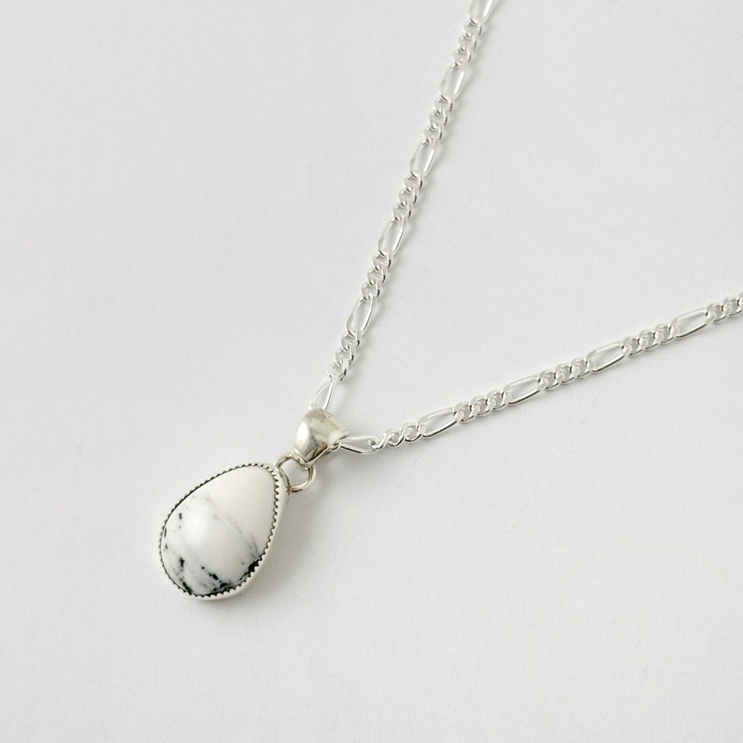 あけみ便り Indian Jewelry ホワイトバッファロー ネックレス | 毎日に