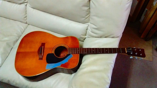 YAMAHA FG-180 赤ラベル最初期 【1968年製】 | つぶれそうなのにつぶれ
