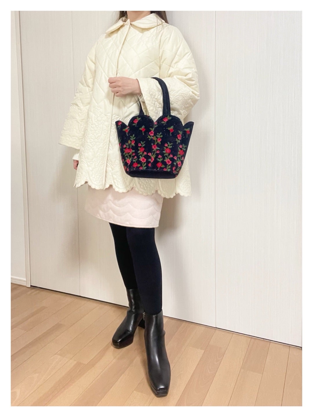 フェイラー【新柄】形とラメが可愛いトートバッグ【スリーピング