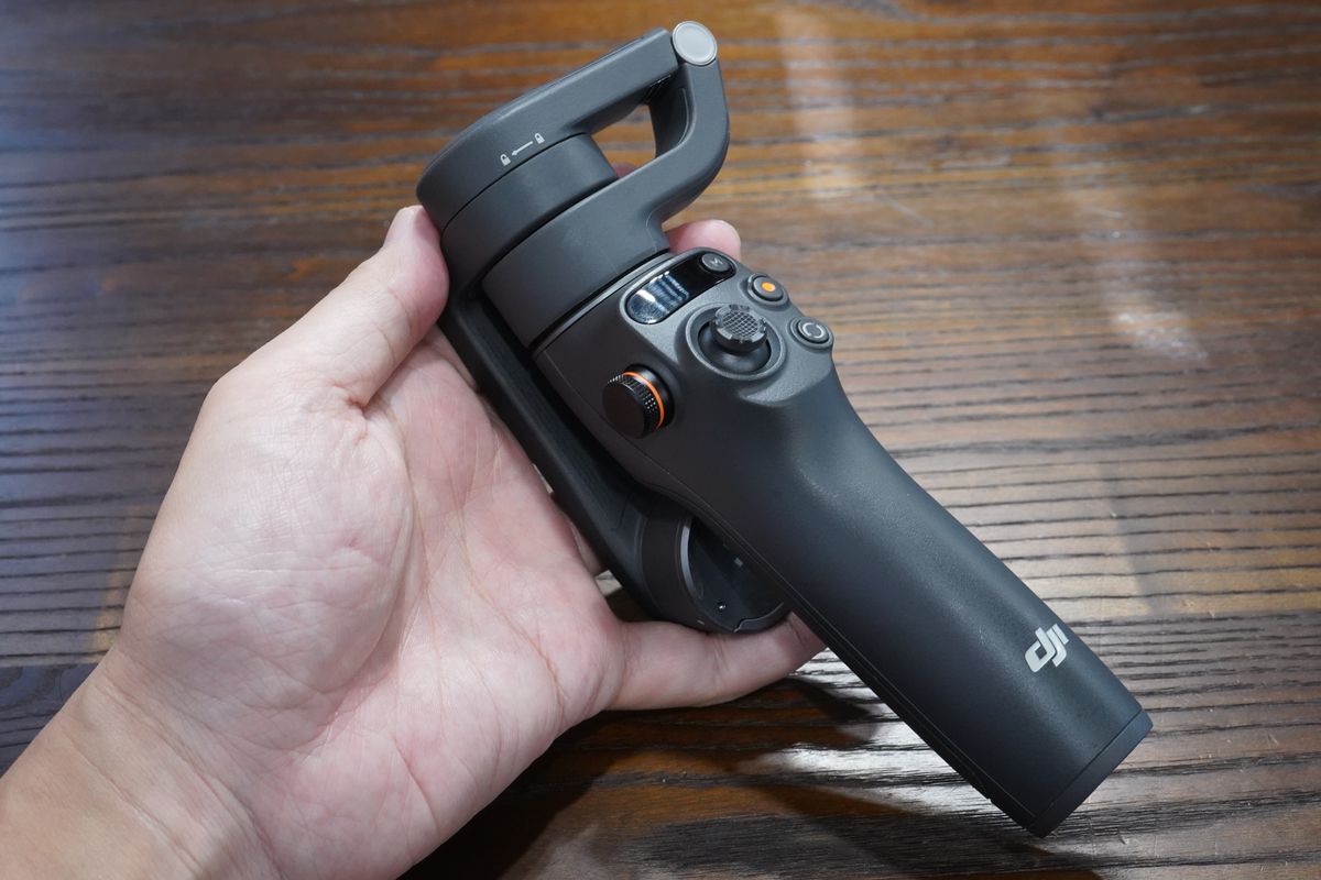 スマホ用3軸ジンバル、DJI「Osmo Mobile 6」は手ブレ補正どころか映像