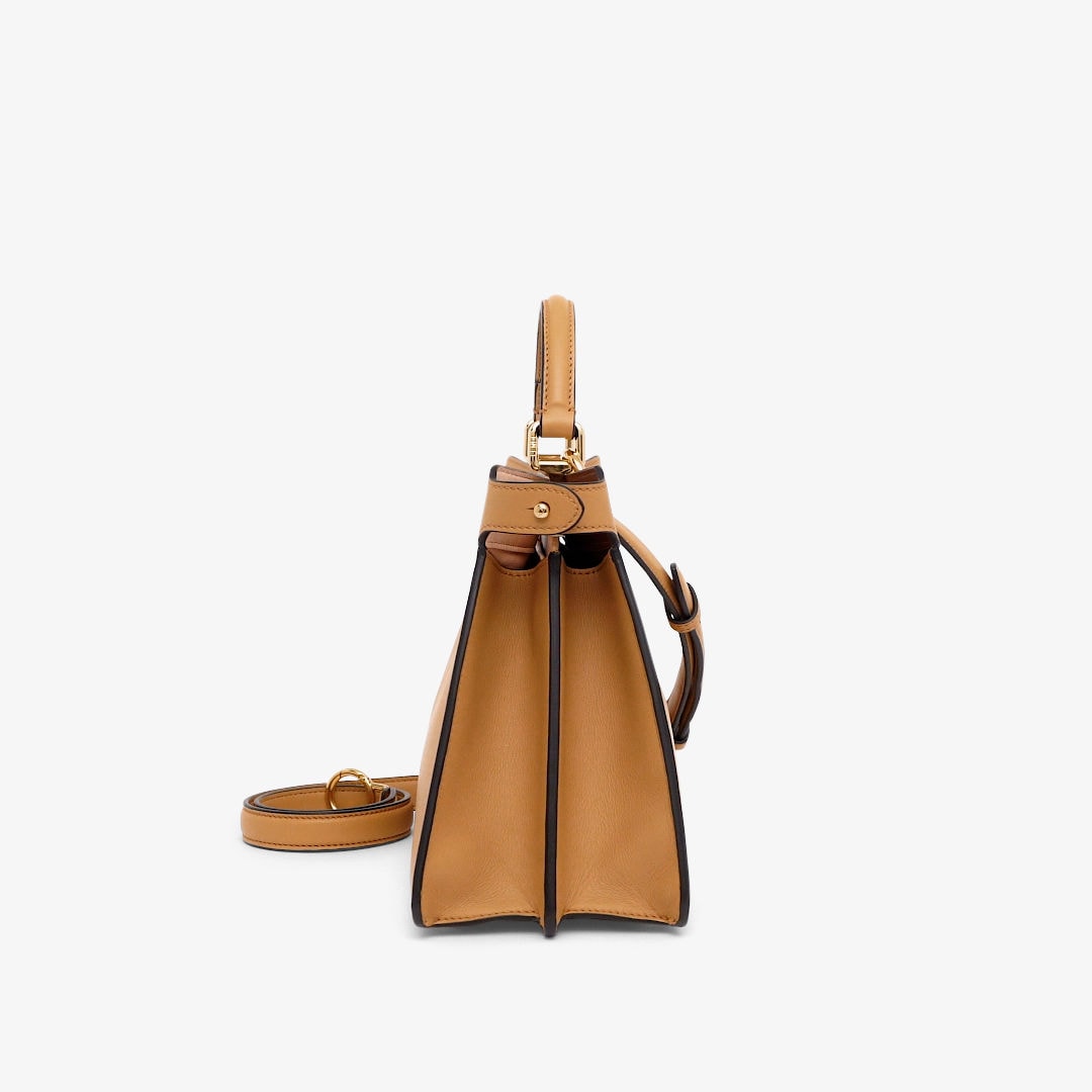 ピーカブー ISeeU スモール レザー ベージュ | Fendi