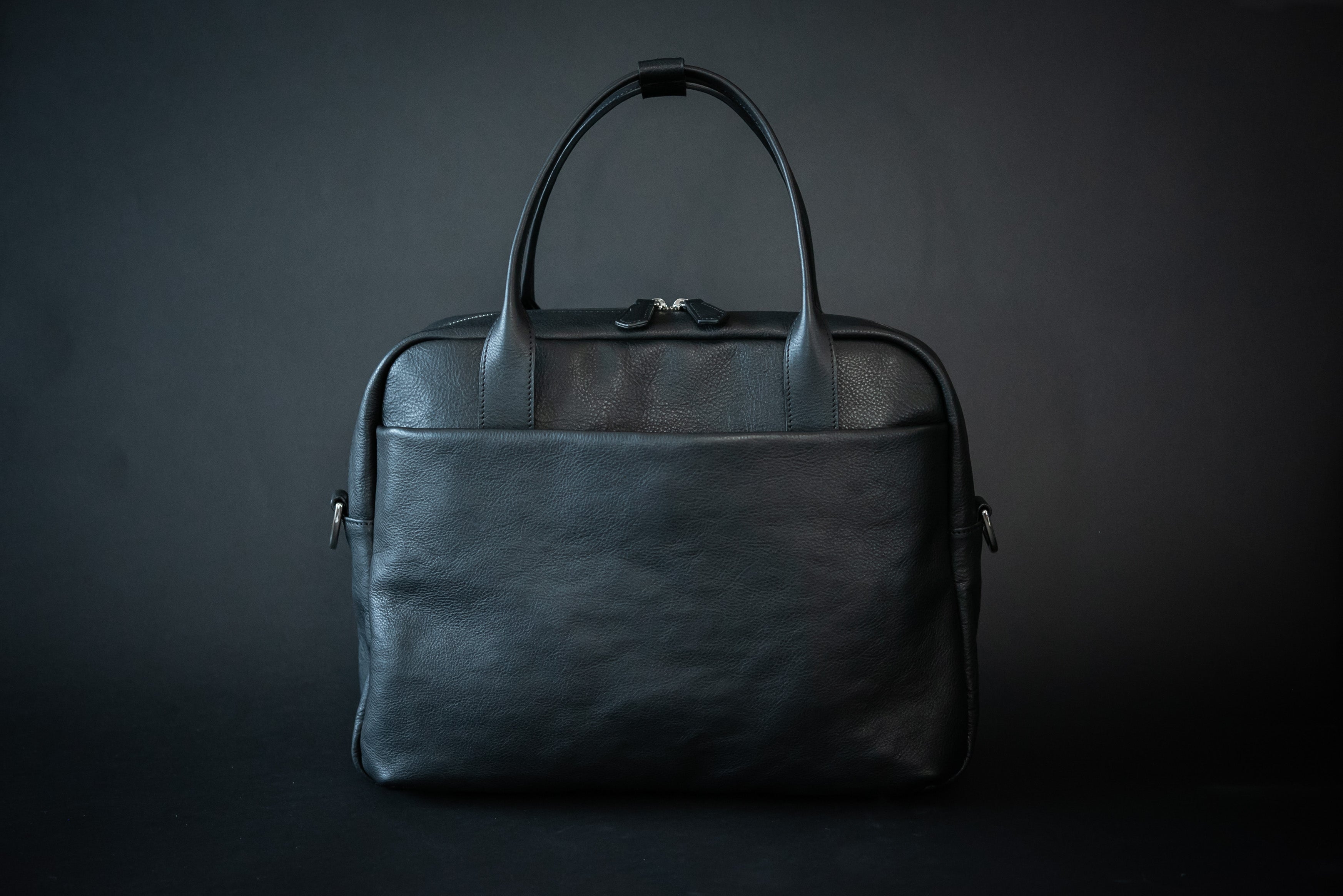 バッグ職人が本気で作る時短な「大人ビジネスバッグ」 カスタマイズも