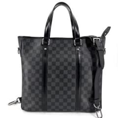 ルイヴィトン トラベラー アーティクル ダ ヴォワヤージュ トート