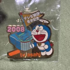 レア 限定品 ドラえもん 記念ピンバッジ tv asahi 2008 - メルカリ
