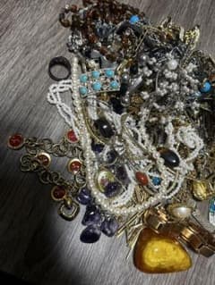 遺品整理 生前整理 アクセサリーまとめ - メルカリ