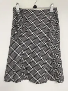 2026年最新】バーバリーチェックスカートの人気アイテム - メルカリ