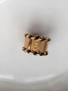 2026年最新】ロエベスカーフリングの人気アイテム - メルカリ