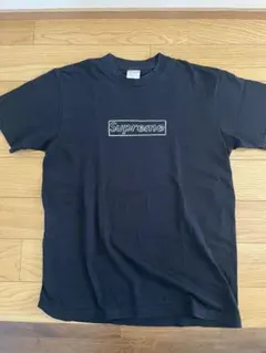 2026年最新】Supreme KAWS Chalk Logo Teeの人気アイテム - メルカリ