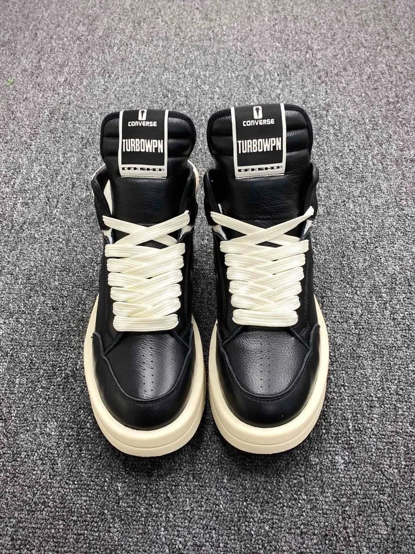 2026年最新】rick owens converse turbowpnの人気アイテム - メルカリ