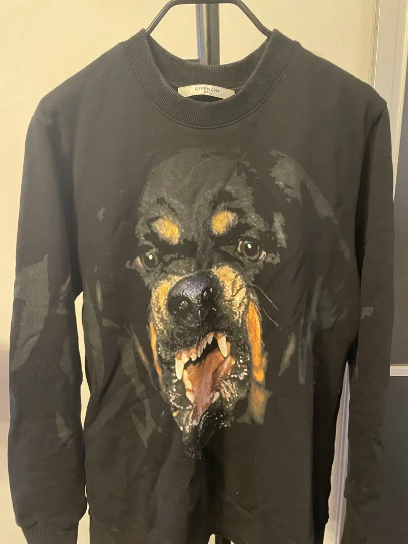 2026年最新】GIVENCHY ロットワイラーの人気アイテム - メルカリ