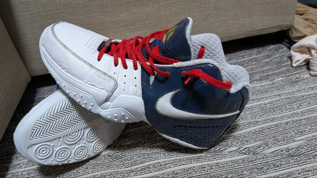 2026年最新】エアズームブレイブ nikeの人気アイテム - メルカリ