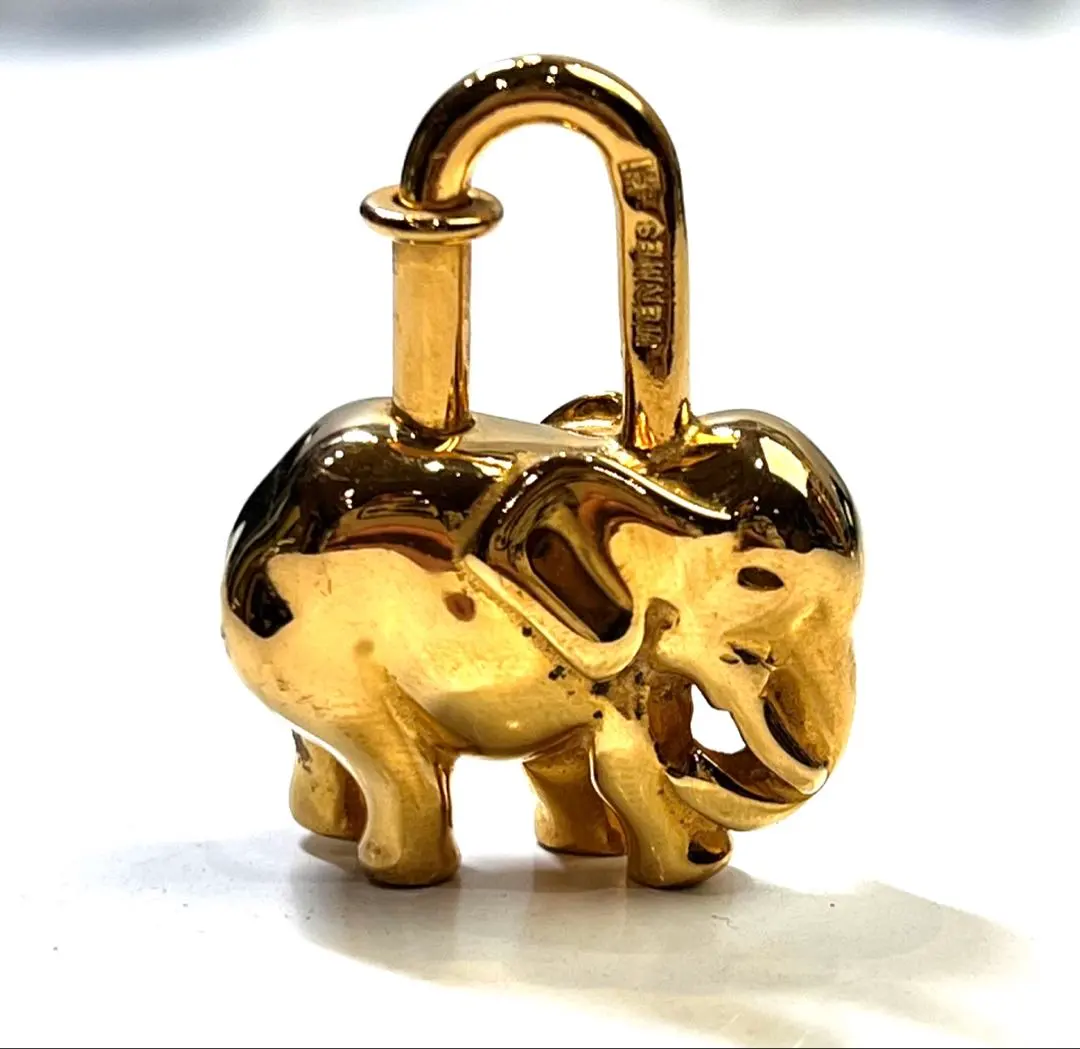 2026年最新】エルメス カデナ 象の人気アイテム - メルカリ