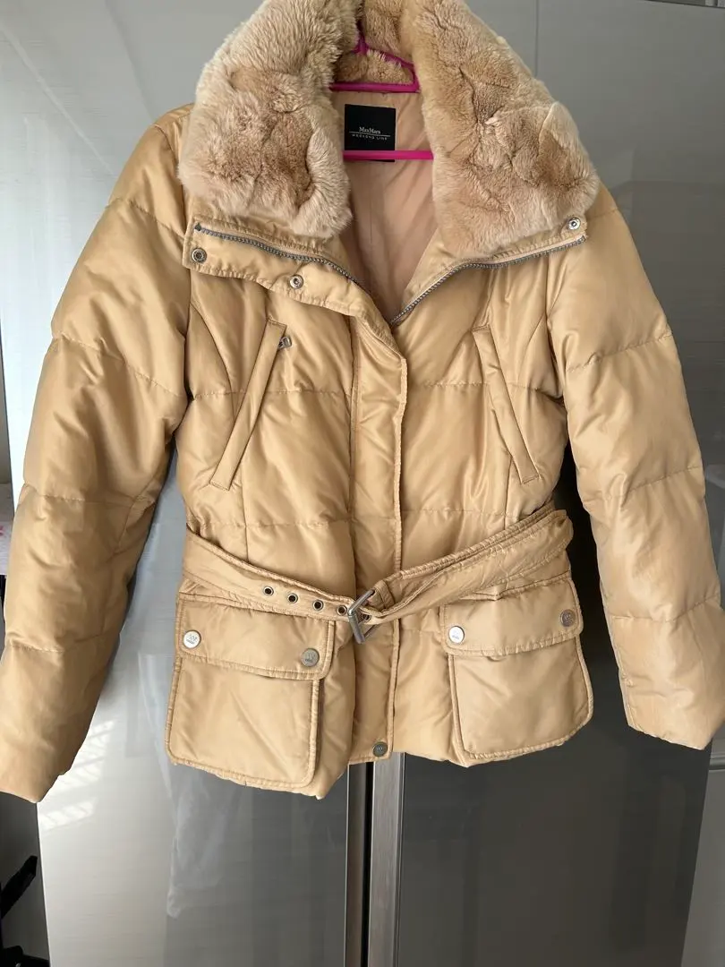 2026年最新】MAXMARA WEEKEND LINE カラー：ベージュ系 ダウン