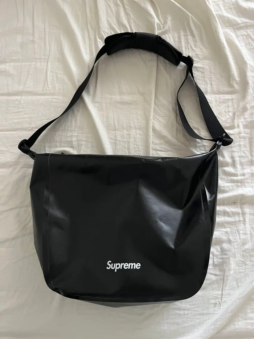 2026年最新】Supreme ORTLIEB Messenger Bagの人気アイテム - メルカリ