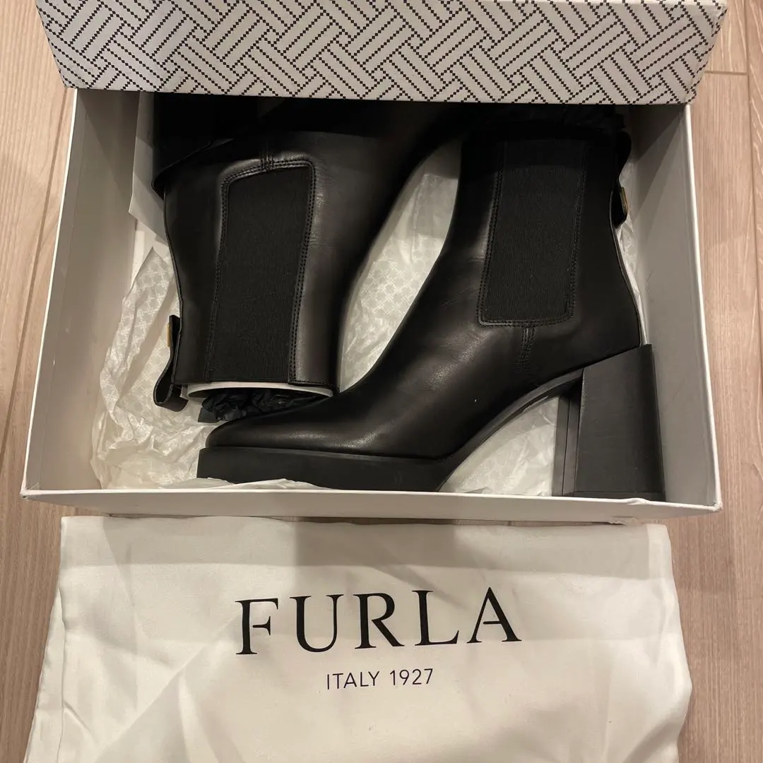 2026年最新】FURLA サイドゴアブーツの人気アイテム - メルカリ