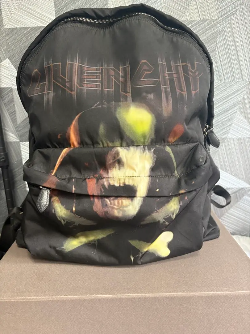 2026年最新】givenchy スタッズ リュックの人気アイテム - メルカリ
