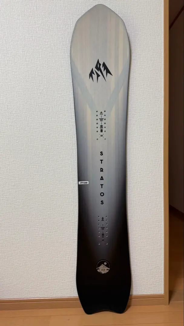 美品】Jones スノーボード 152㎝ バンブー素材 パウダーボード Y6319817696