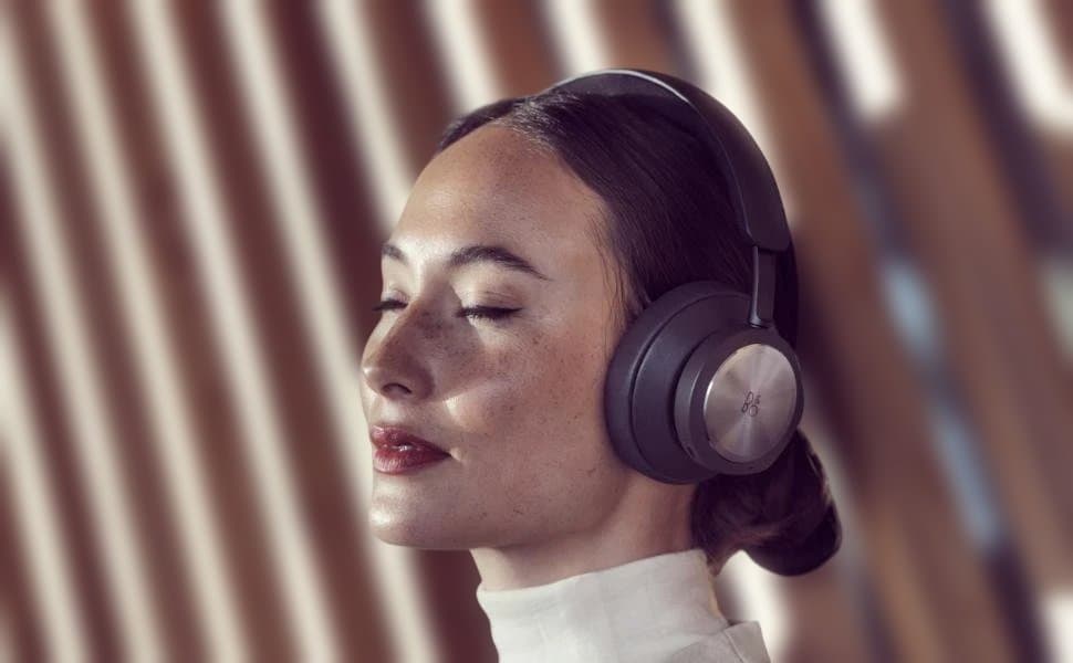 Bang & Olufsen Beoplay Portal　ワイヤレスヘッドホン Bang & Olufsenのワイヤレスヘッドホン「Beoplay Portal PC PS」を試す