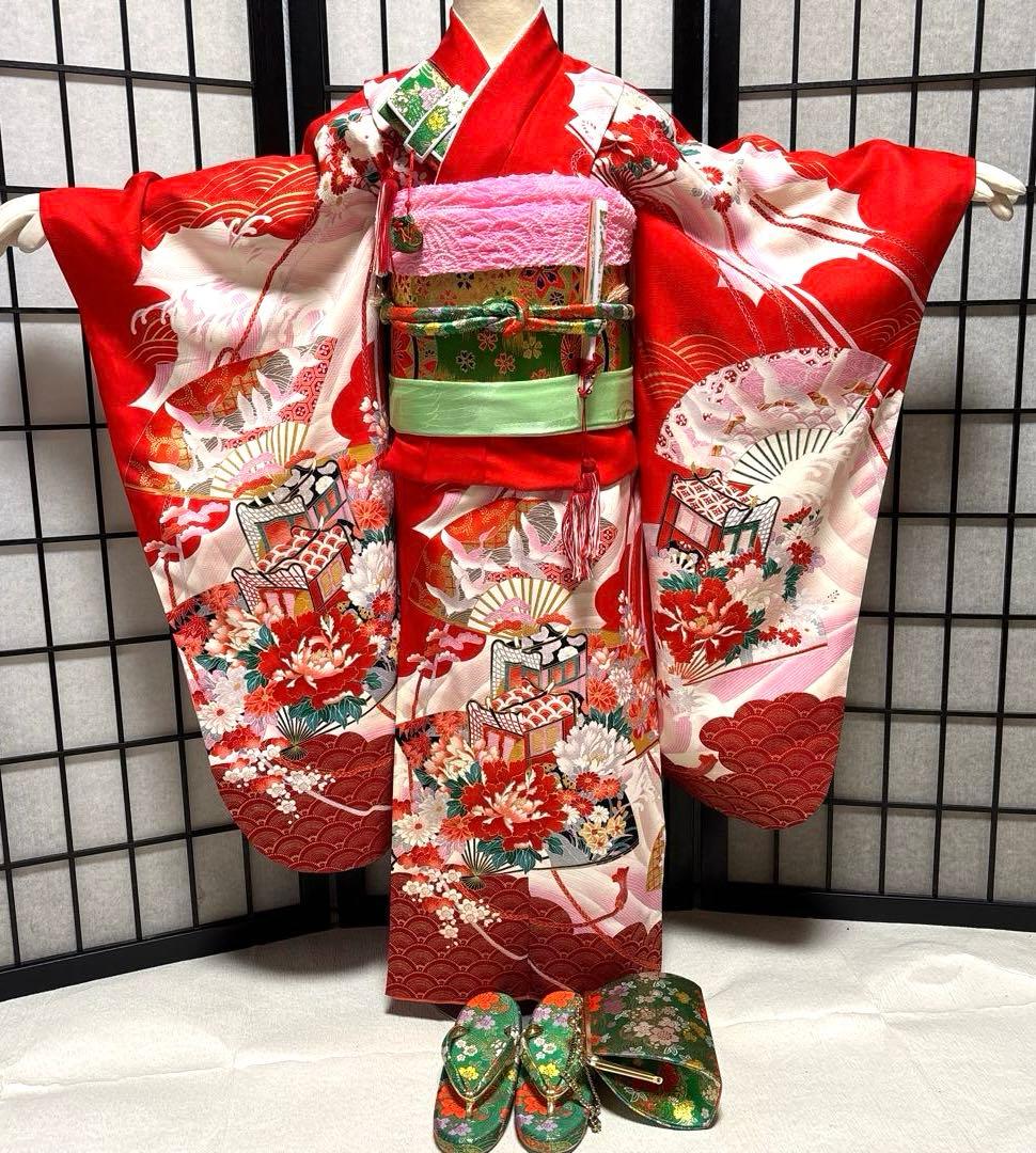 七五三　着物セット　7歳　正絹　古典柄　赤色 七五三 着物セット 女の子 7才 7歳 フルセット 絵羽柄 古典柄 四つ身