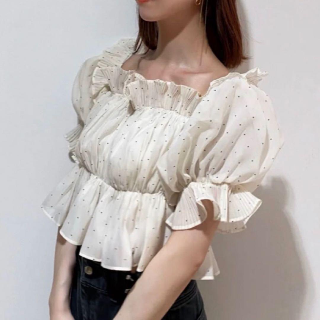 SNIDEL Sustainable ギャザーオフショルブラウスドット SNIDEL（スナイデル）の「Sustainableギャザーオフショルブラウス