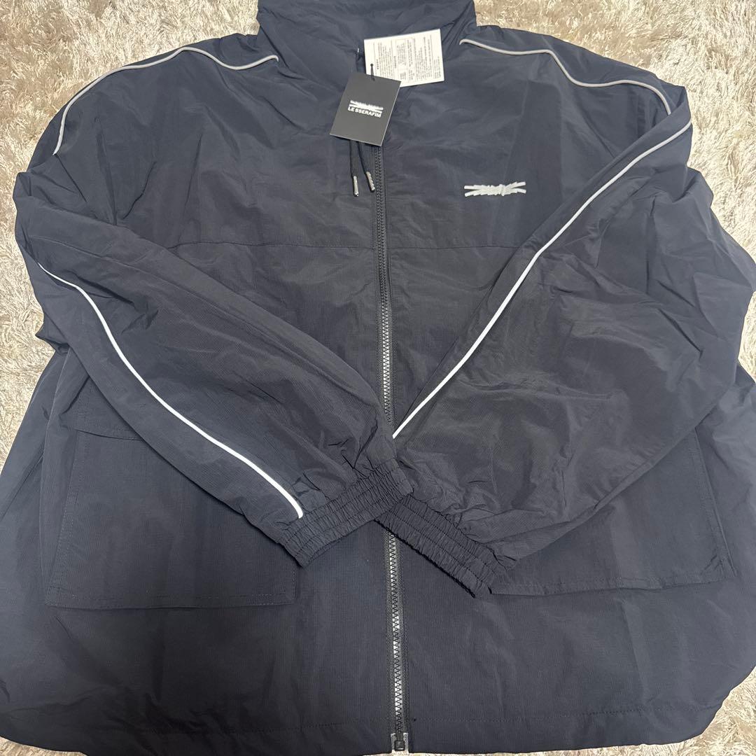 Le sserafim [EASY CRAZY HOT] JACKET XL - メルカリ