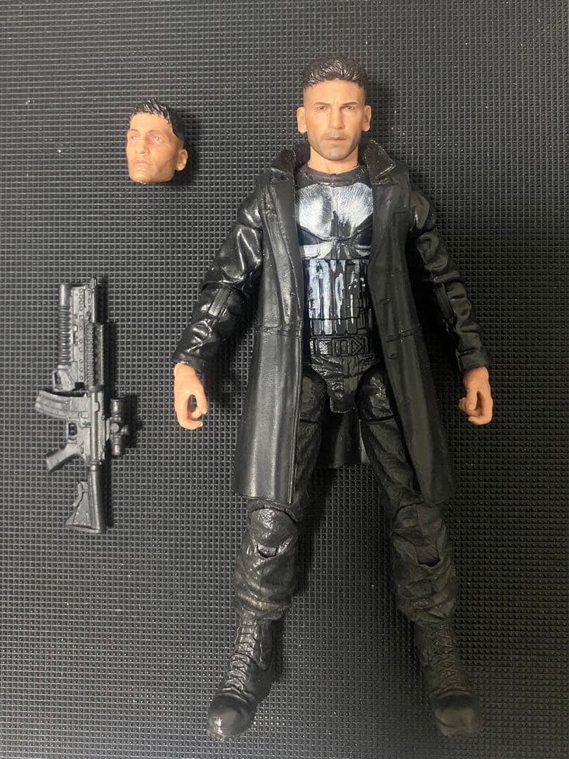 マーベルレジェンドパニッシャーNetflix版　閃回studio カスタムヘッド マーベルレジェンド パニッシャー2パック版から鉢巻ヘッドをカスタム