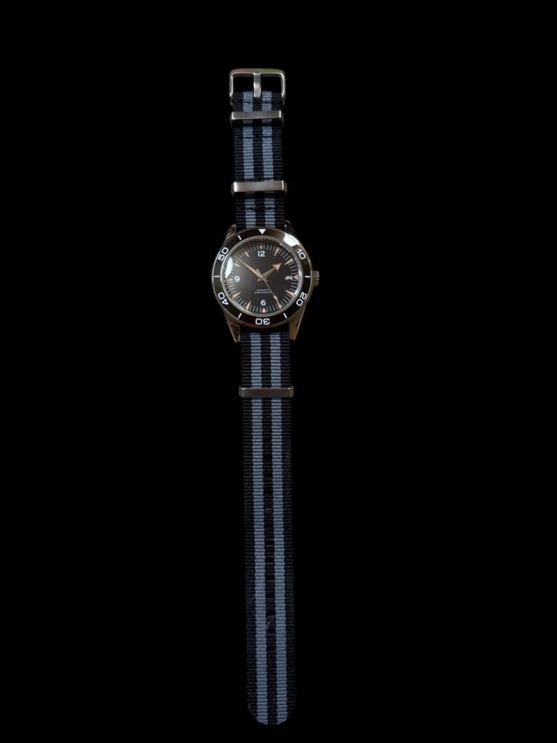 特価価格 OMEGA シーマスター 300 オマージュ時計 デイト付 自動巻