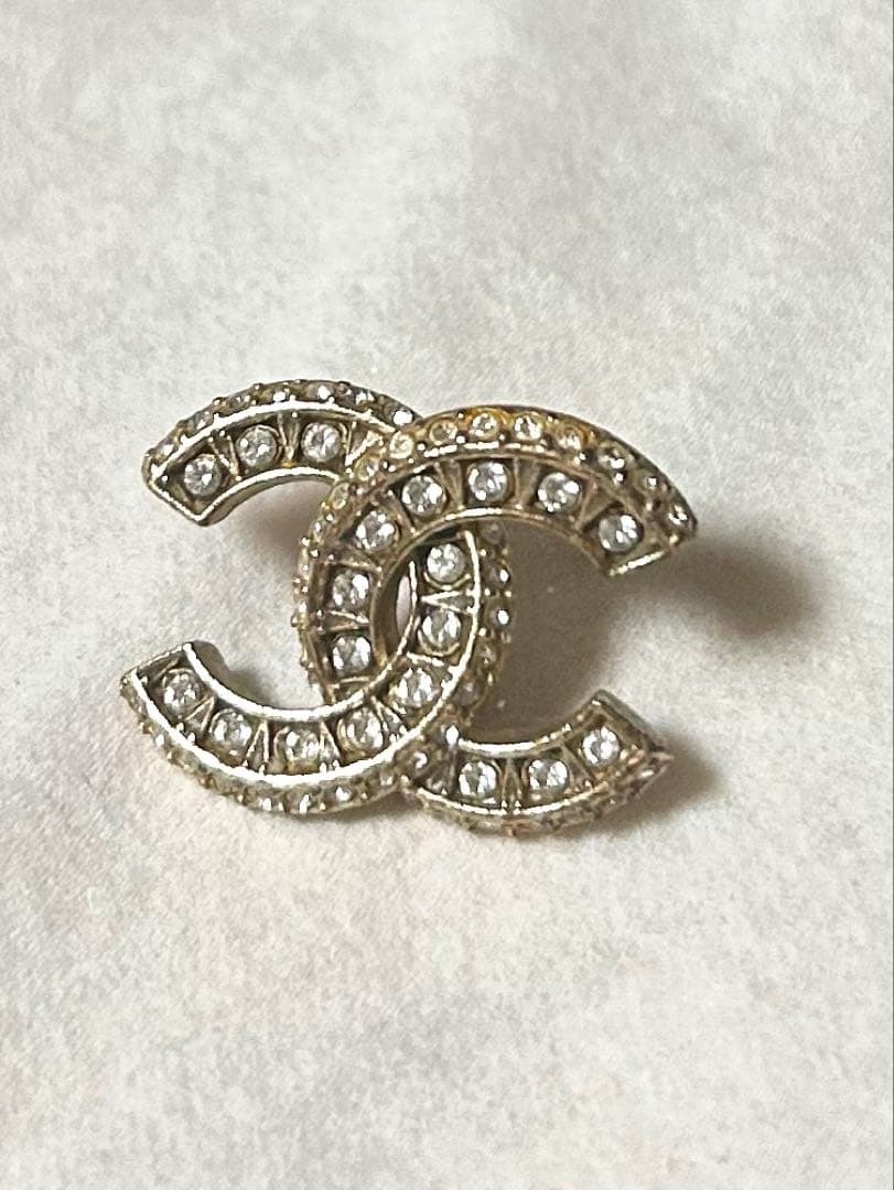 CHANEL ダブルCロゴ ストーン付きピアス(片耳) 楽天市場】シャネル CHANEL ピアス CCマーク メタル ストラス ライン