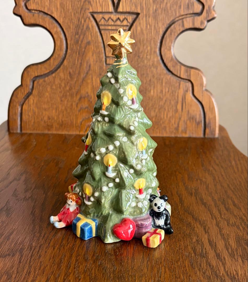 ロイヤルコペンハーゲン 陶器製クリスマスツリー 2019年 ROYAL COPENHAGEN(ロイヤルコペンハーゲン)より、マニュアルクリスマス