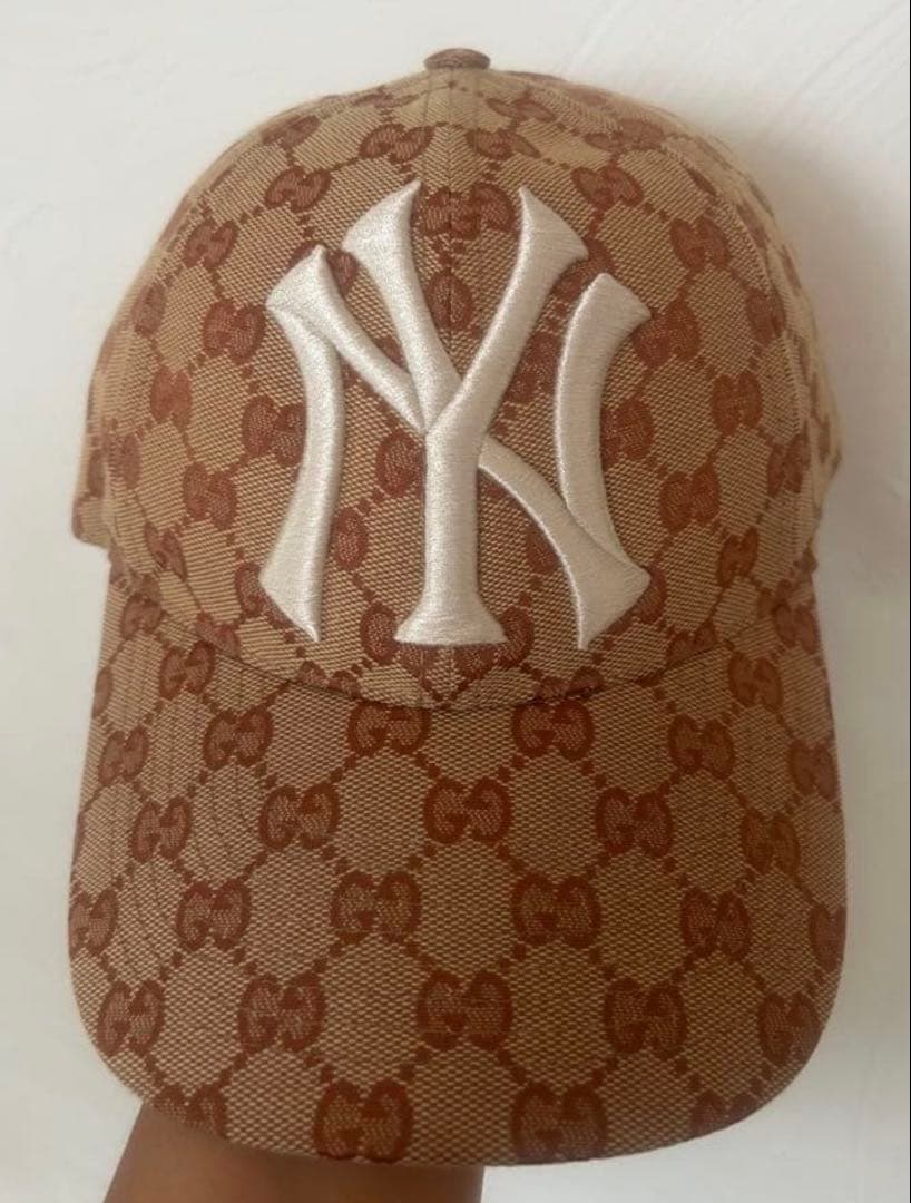 kazjbk 新品 GUCCI グッチ NYYキャップ おしゃれ Blue Gucci Cotton Butterfly NY Yankee Baseball Hat Size 57-61 BOX