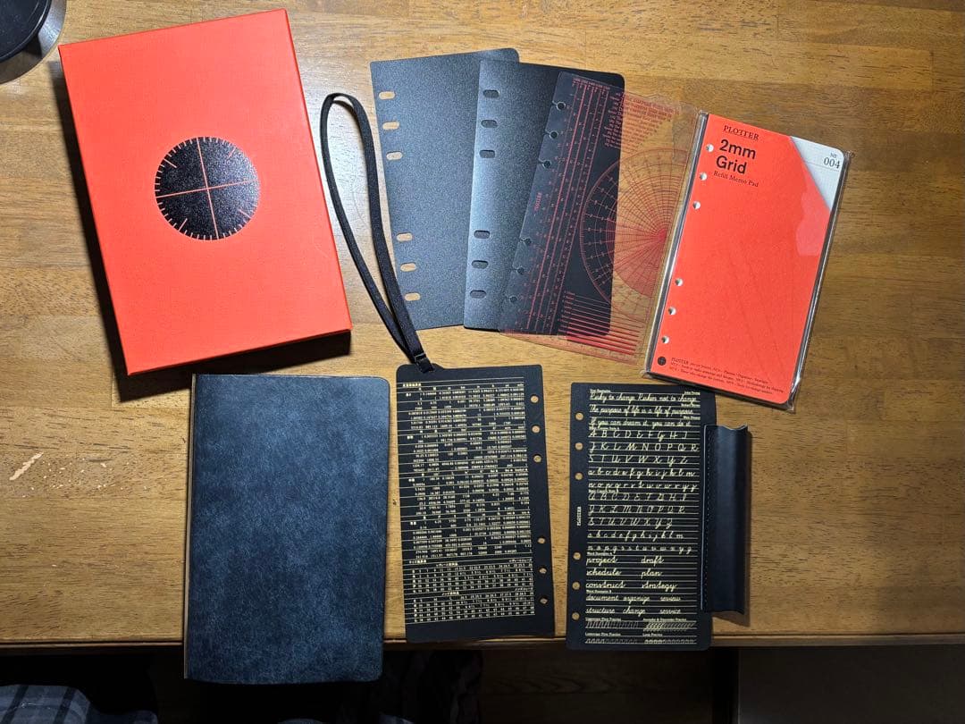 PLOTTER 6穴リングレザーバインダー プエブロ バイブルサイズ ネイビー 楽天市場】【10%OFFクーポン】PLOTTER プロッター 6穴リングレザー