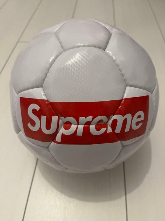 Supreme×umbro サッカーボール 5号球　ワールドカップ　カタール Supreme×umbro サッカーボール 5号球ワールドカップカタール