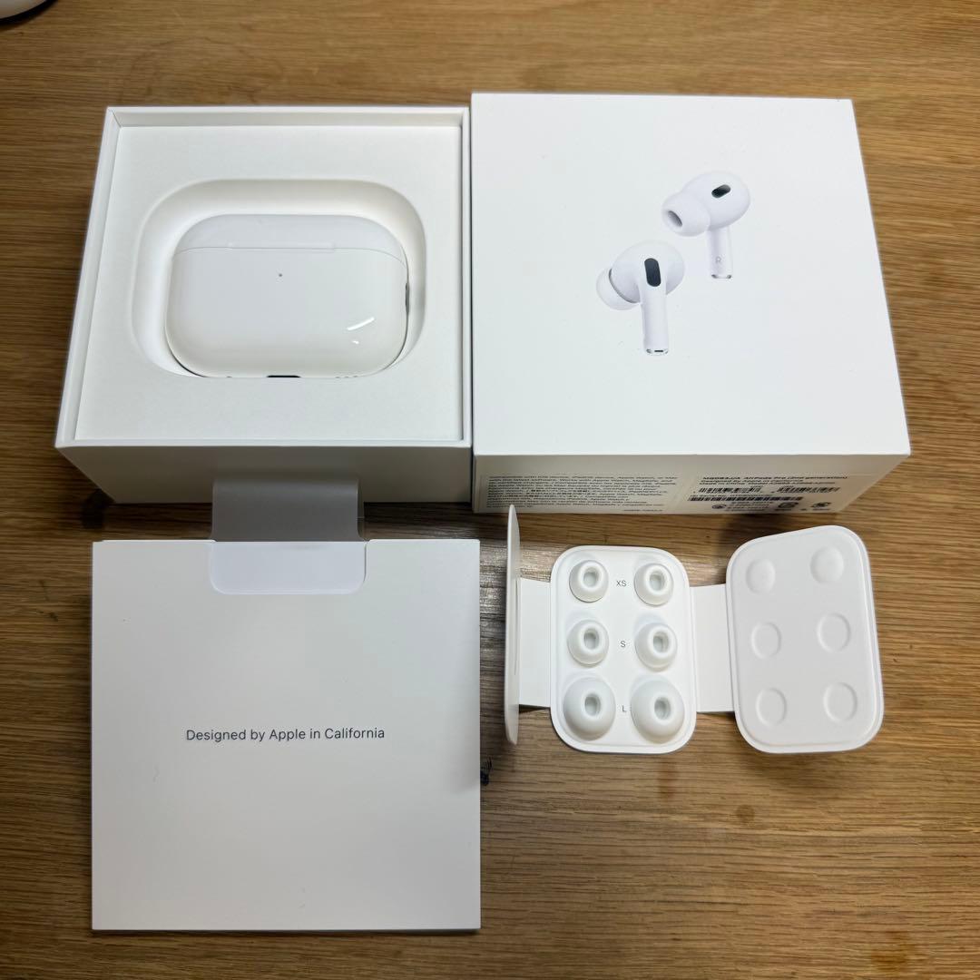 AirPods Pro (第2世代) 本体 dieselのケース付き DIESEL（ディーゼル） 送料無料 DIESEL AirPods Pro 第1&第2世代