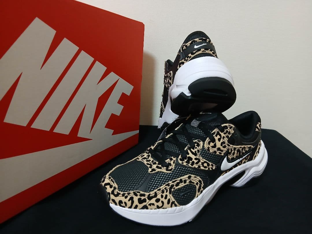 新品25cmNIKEナイキ AL8ブラックヒョウレオパード 新品23 5cmNIKEナイキレディーススニーカー AL8ブラックヒョウ