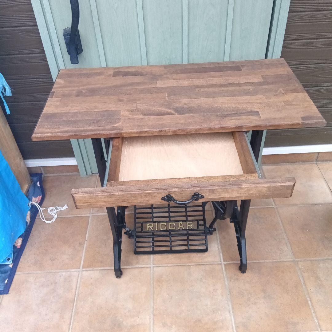 アンティークミシンテーブル RICCAR - メルカリ