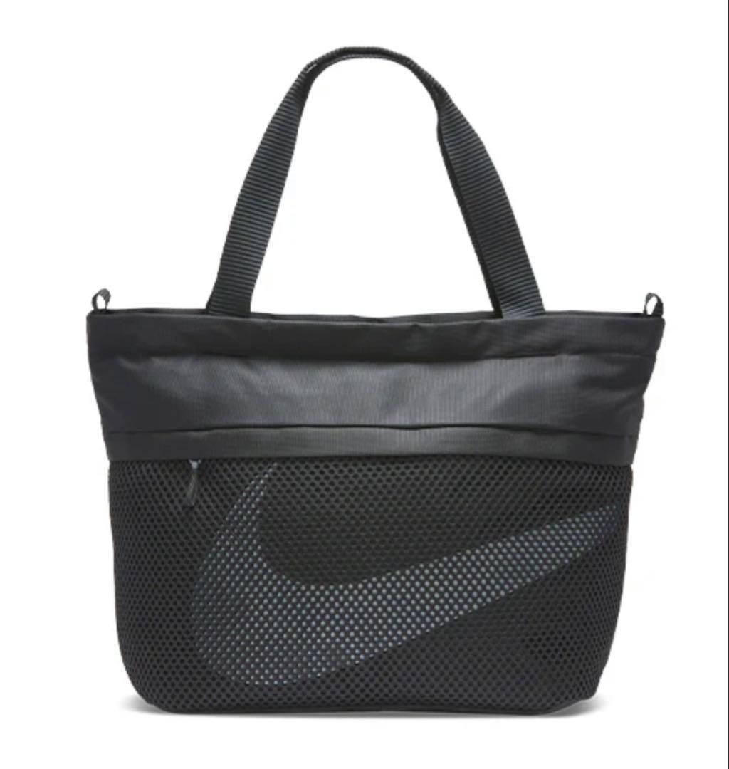 バッグ Nike Sportswear Essentials Tote 'Black' NIKE（ナイキ）の「ナイキ スポーツウェア エッセンシャル トート